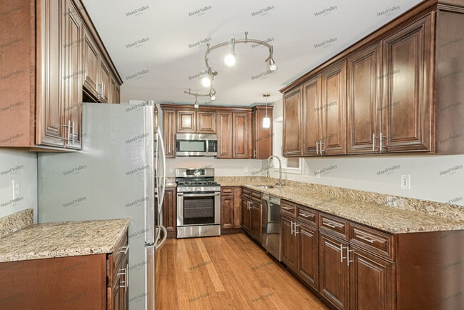 Building Photo - 5414 Butler Hill Estates Dr