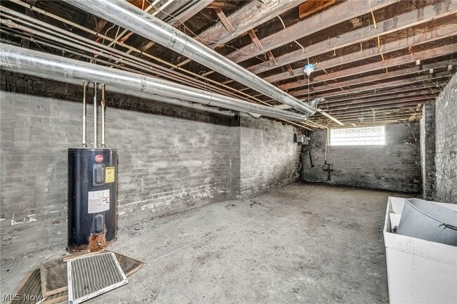 Building Photo - 3438 E 140th St