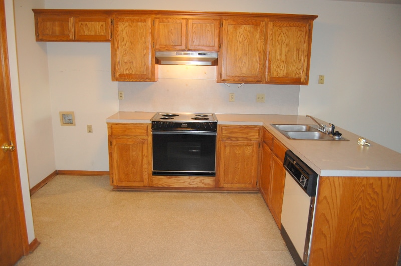 Building Photo - 1221 Jeannie Ln
