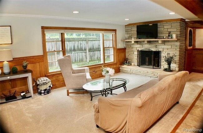 Building Photo - 48677 Sugarbush Rd