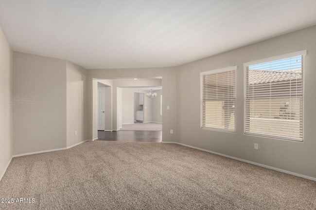 Building Photo - 4122 E Palm Beach Dr