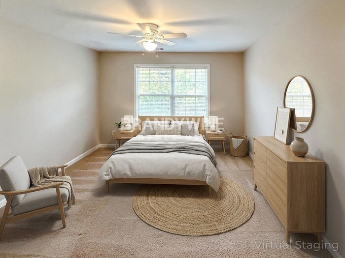 Building Photo - 527 Greyhawk Way