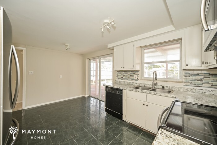 Building Photo - 5041 Fitchburg Dr