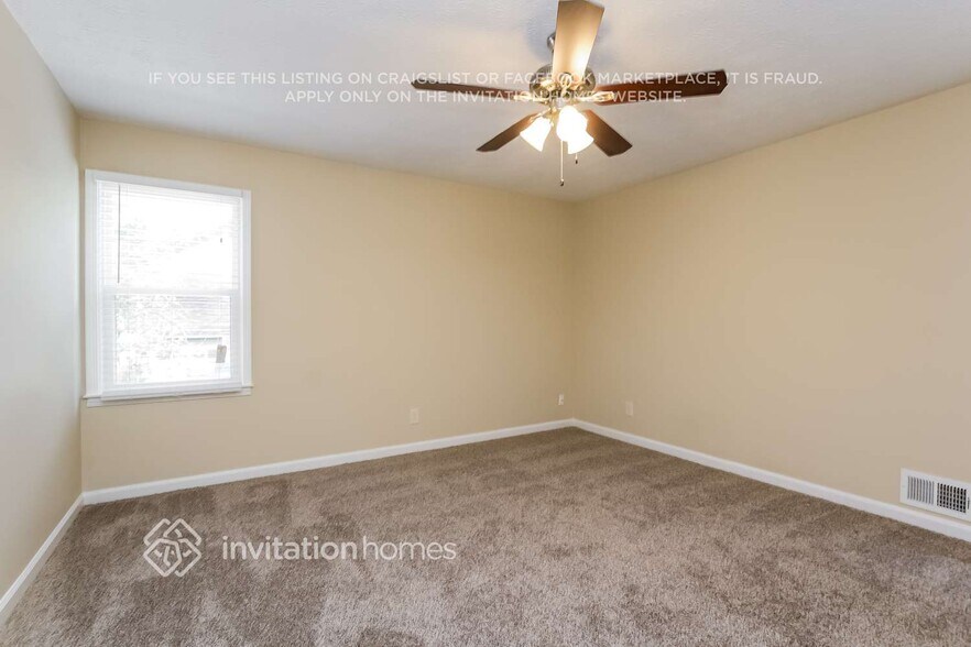 Building Photo - 325 Hill Crest Cir