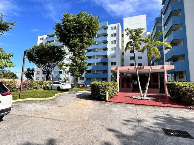 Primary Photo - 5050 NW 7th St