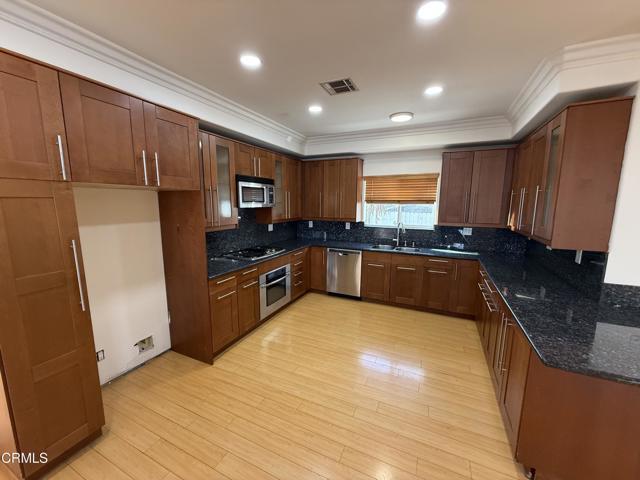 Building Photo - 7011 N Liberty Dr