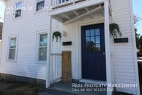 Building Photo - 546 Main St