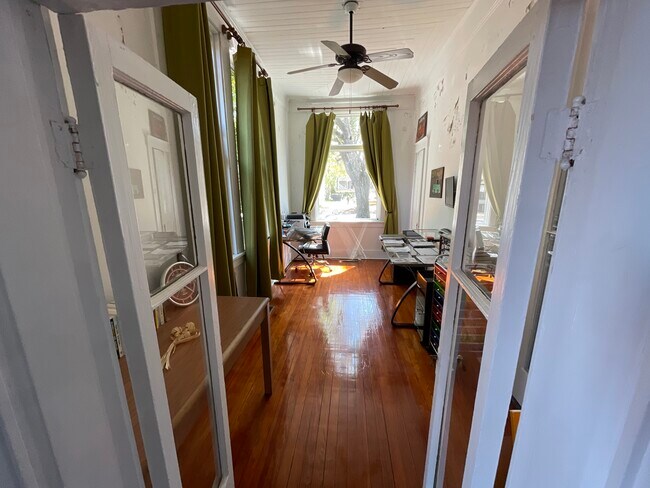 OFFICE - 120 W 37th St