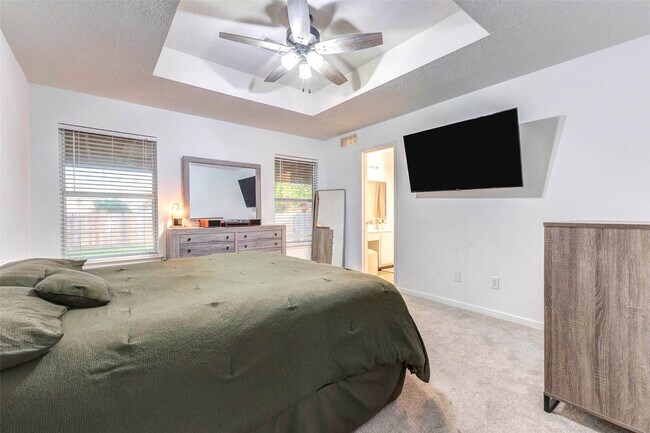 Building Photo - 822 Autumn Point Ln