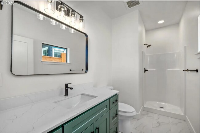 Building Photo - 3 Brand New Modern Urban 4 Bedroom 3 1/2 Bath Homes with Designer Finishes and Air Conditioning A...