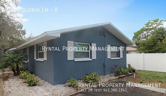 Primary Photo - 302 Colonia Ln