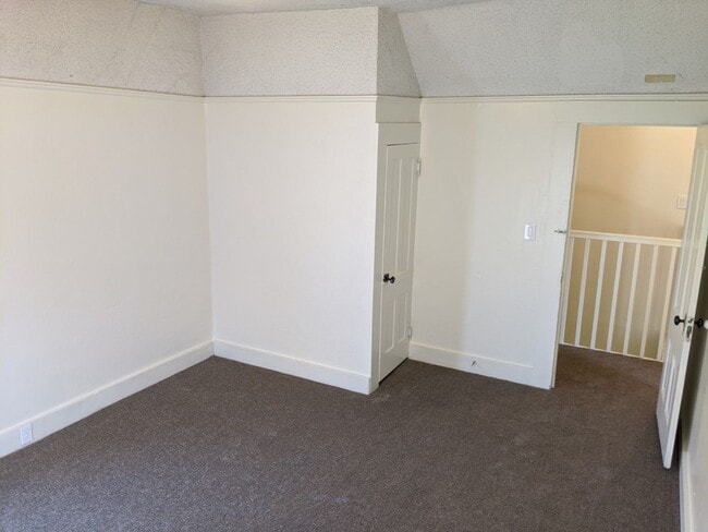 Building Photo - 1510 Broad St