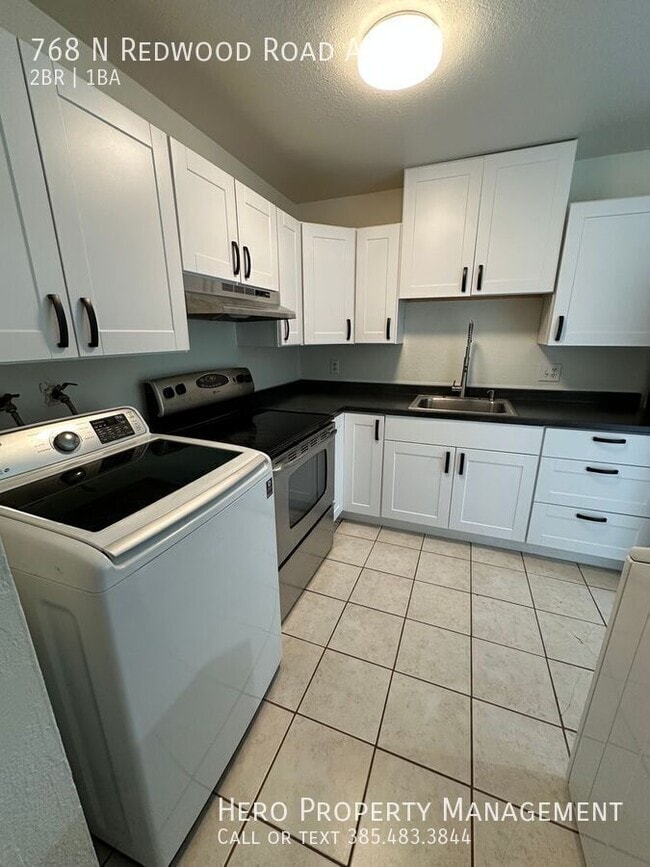 Building Photo - 768 N Redwood Rd