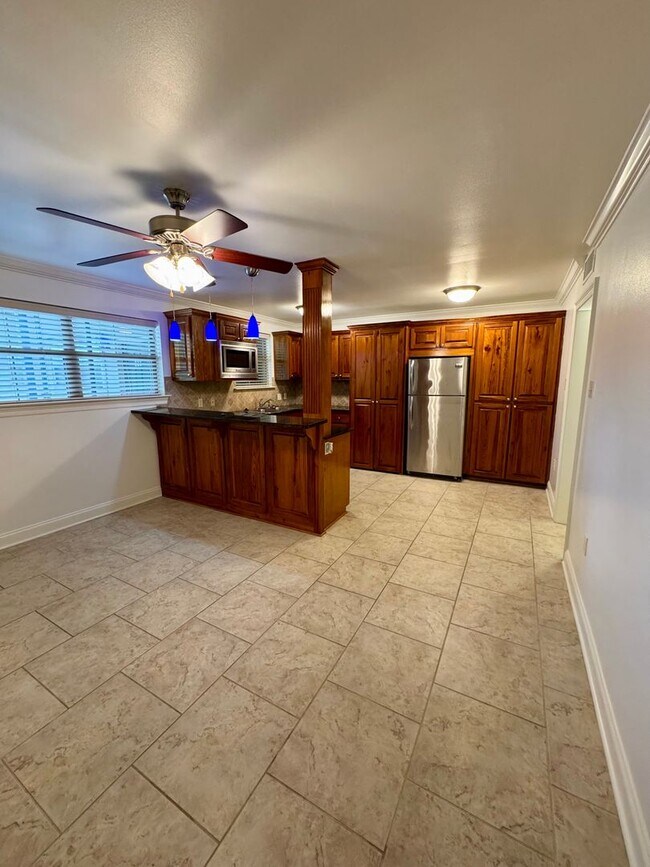 Building Photo - pp238