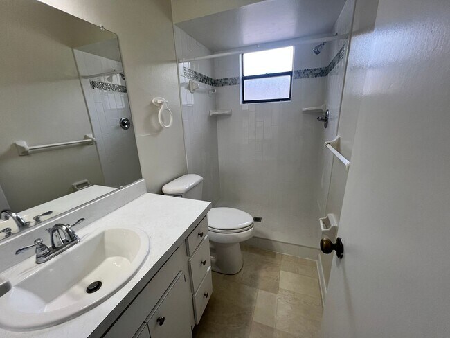 Building Photo - 3583 Raintree Cir