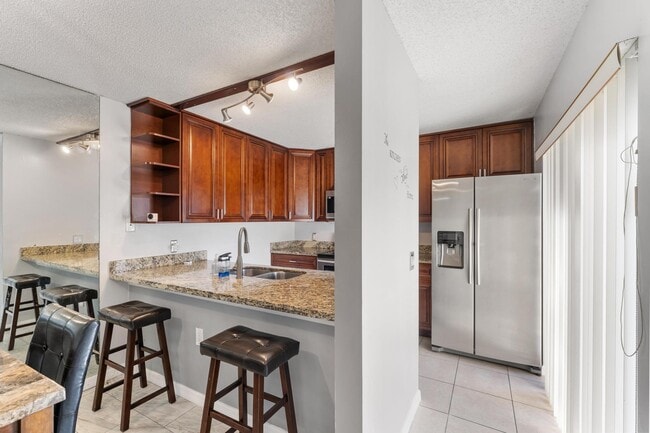 Building Photo - 2410 24th Way