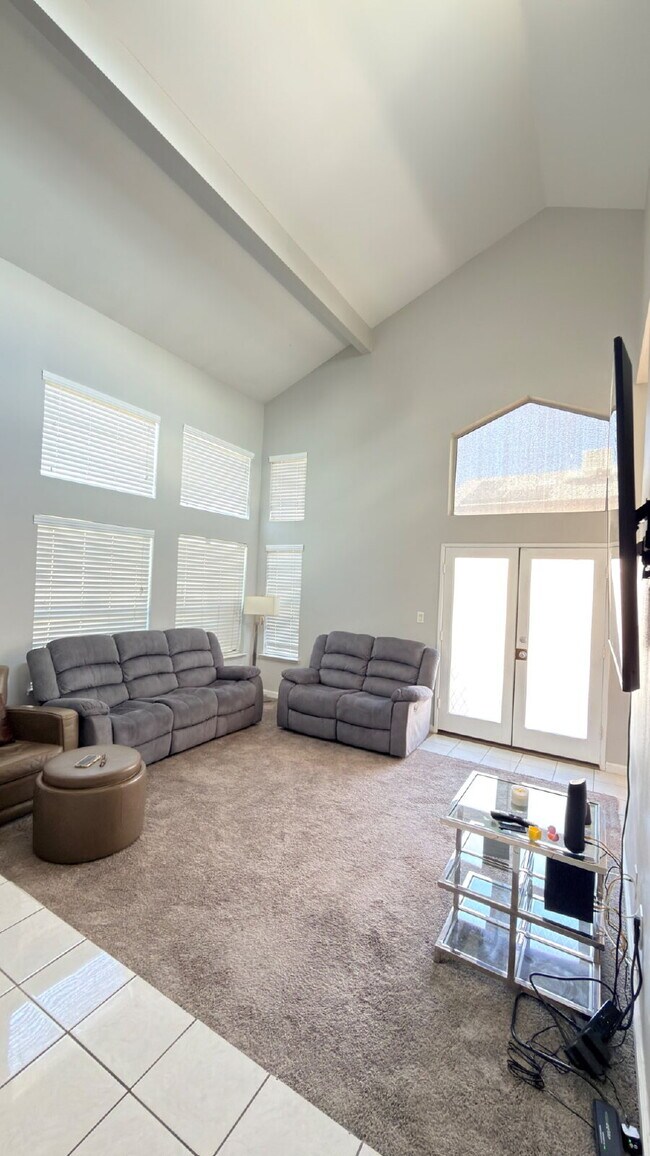 Building Photo - Spacious Two-Story Home with Large Backyard – Available Now!