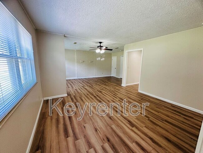 Building Photo - 12516 Yarnell Rd