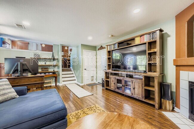 Building Photo - 12295 Crabapple St