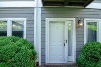 Building Photo - Convenient location!