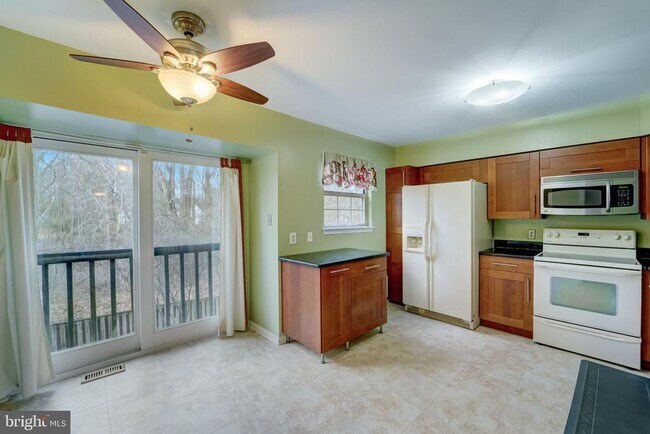 Building Photo - 18262 Paladin Dr