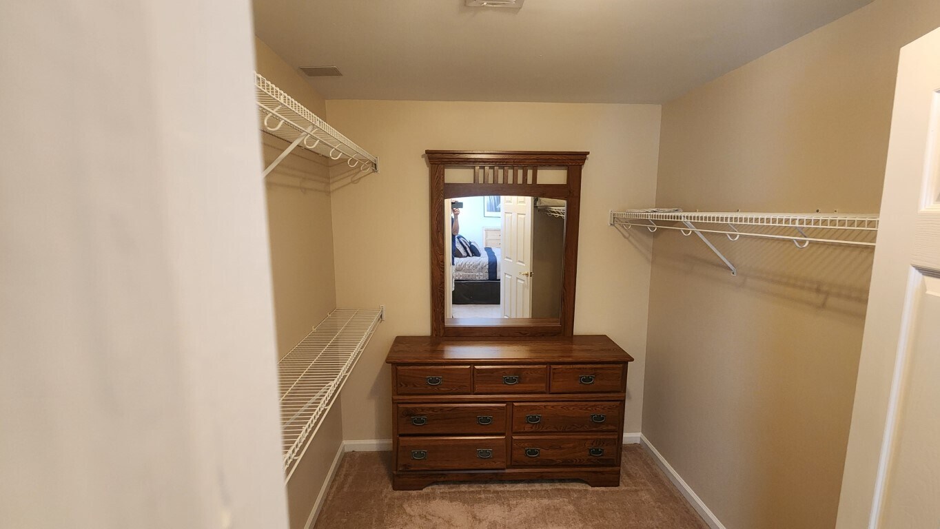 Building Photo - 6576 Johnson Cir