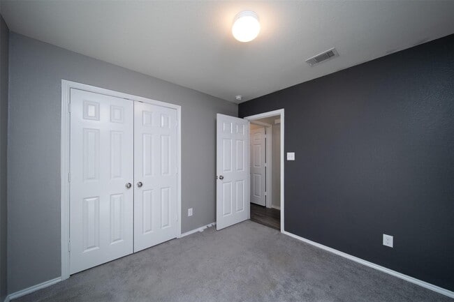 Building Photo - 24023 Swather Wy