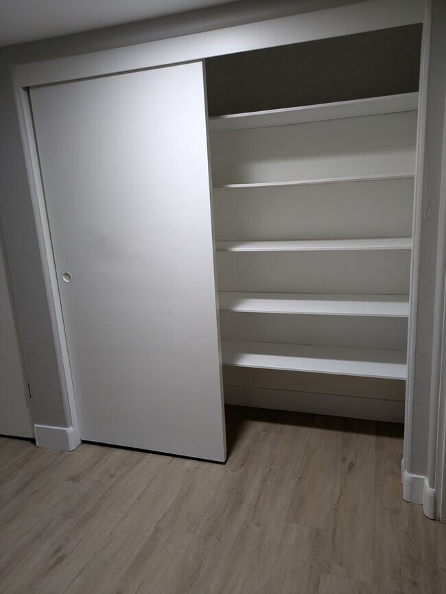 Interior Photo - PLAZA