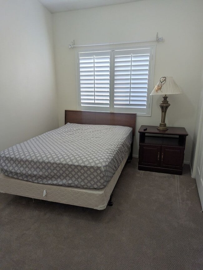 Building Photo - Furnished 3-Bedroom Townhome with Stunning...