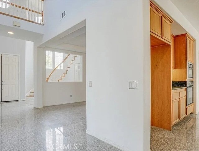 Building Photo - 12683 Palm View Way