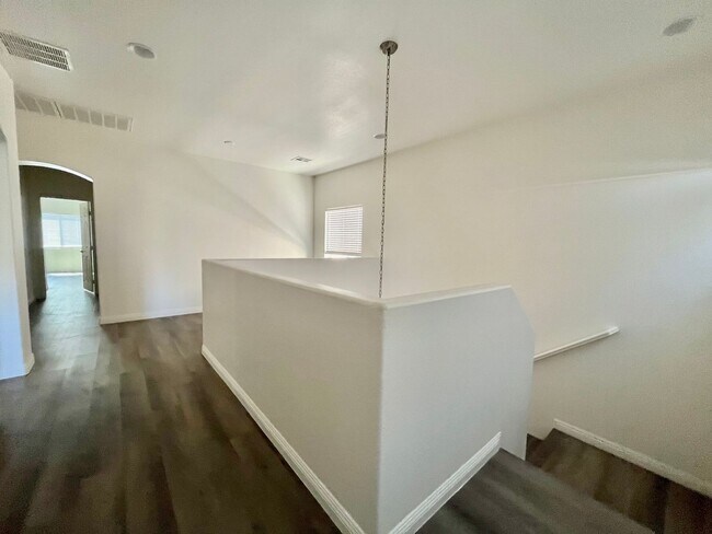 Building Photo - 9493 Alma Ridge Ave
