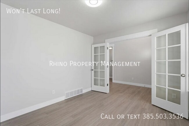 Building Photo - 4452 N Summer View Dr