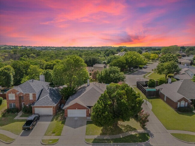 Building Photo - 5705 Frio Dr