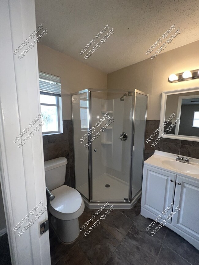 Building Photo - 361 Heirloom Dr