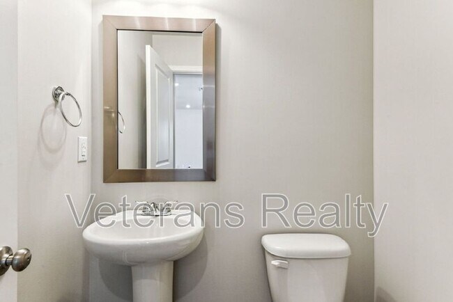 Building Photo - 13444 Willow Oak Cir