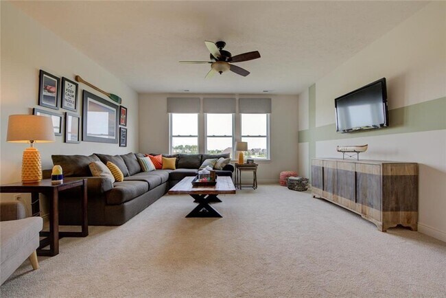 Building Photo - 3328 Pace Dr