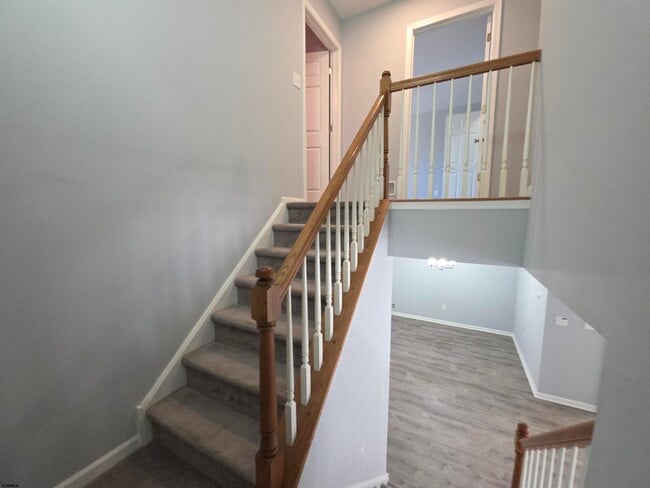 Building Photo - 2 Anchorage Ct