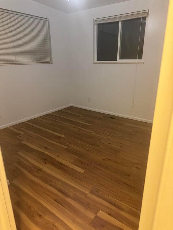 Building Photo - 1528 Dawn Dr