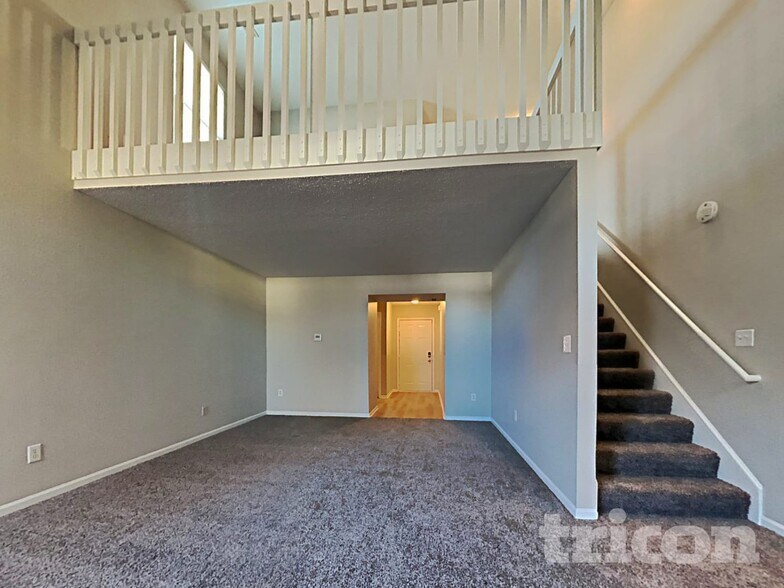 Building Photo - 1710 Ashley Dr