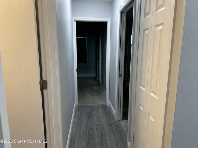 Building Photo - 976 S Fork Cir