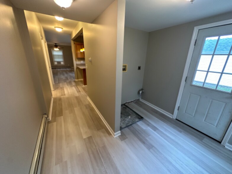 Building Photo - 47 Tappan St