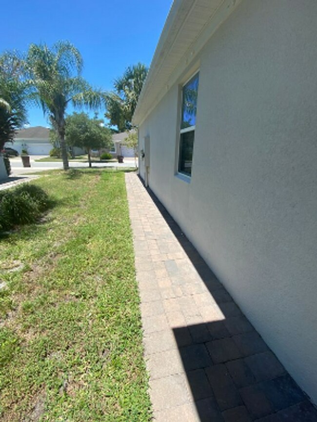 Building Photo - 3 Bedroom 2 Bath Villa in Oak Tree Pointe for RENT!