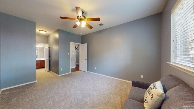 Building Photo - 522 Baltustrol Dr
