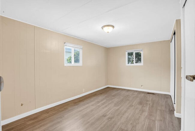 Building Photo - 248 2nd Ave