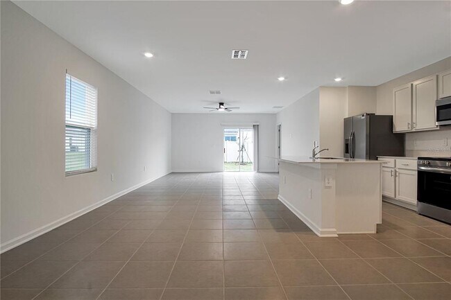 Building Photo - 3071 Totem Rd