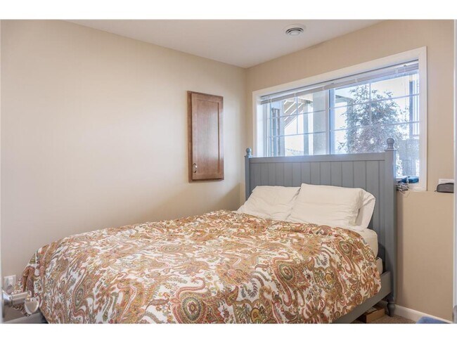 Building Photo - 2952 Clover Ridge Dr