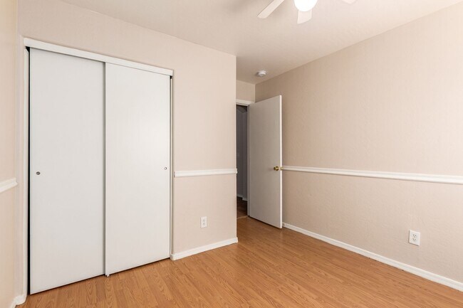Building Photo - Charming 3 bed in Glendale!