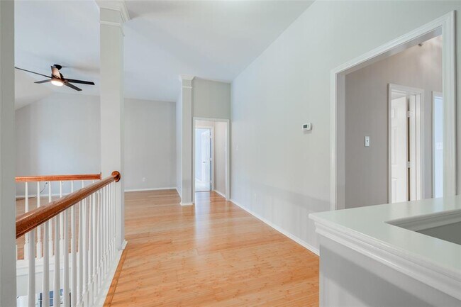 Building Photo - 12414 N Shadow Cove Dr