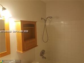 Building Photo - 4051 NE 13th Ave