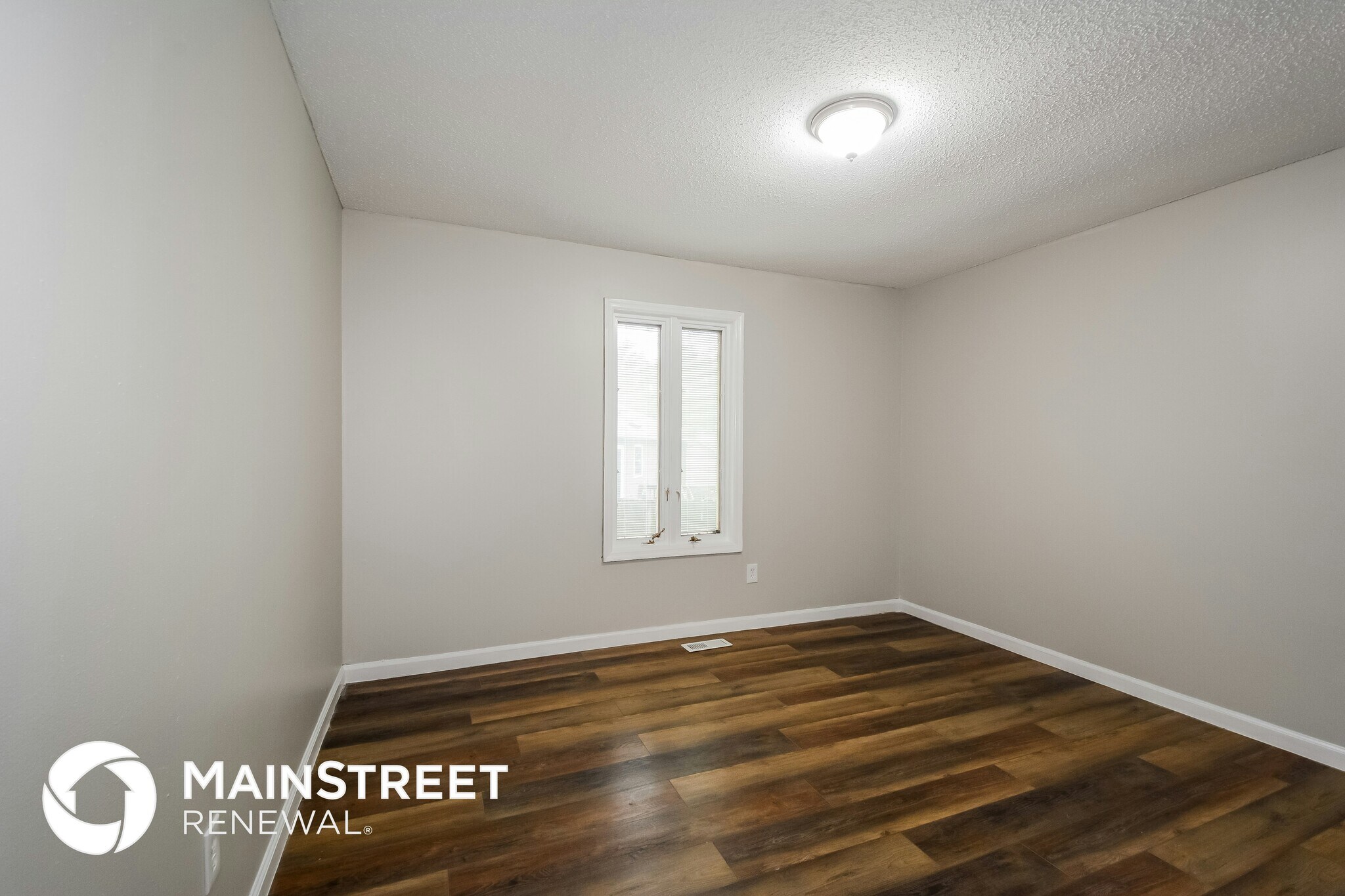 Building Photo - 2354 Sarthe Ct